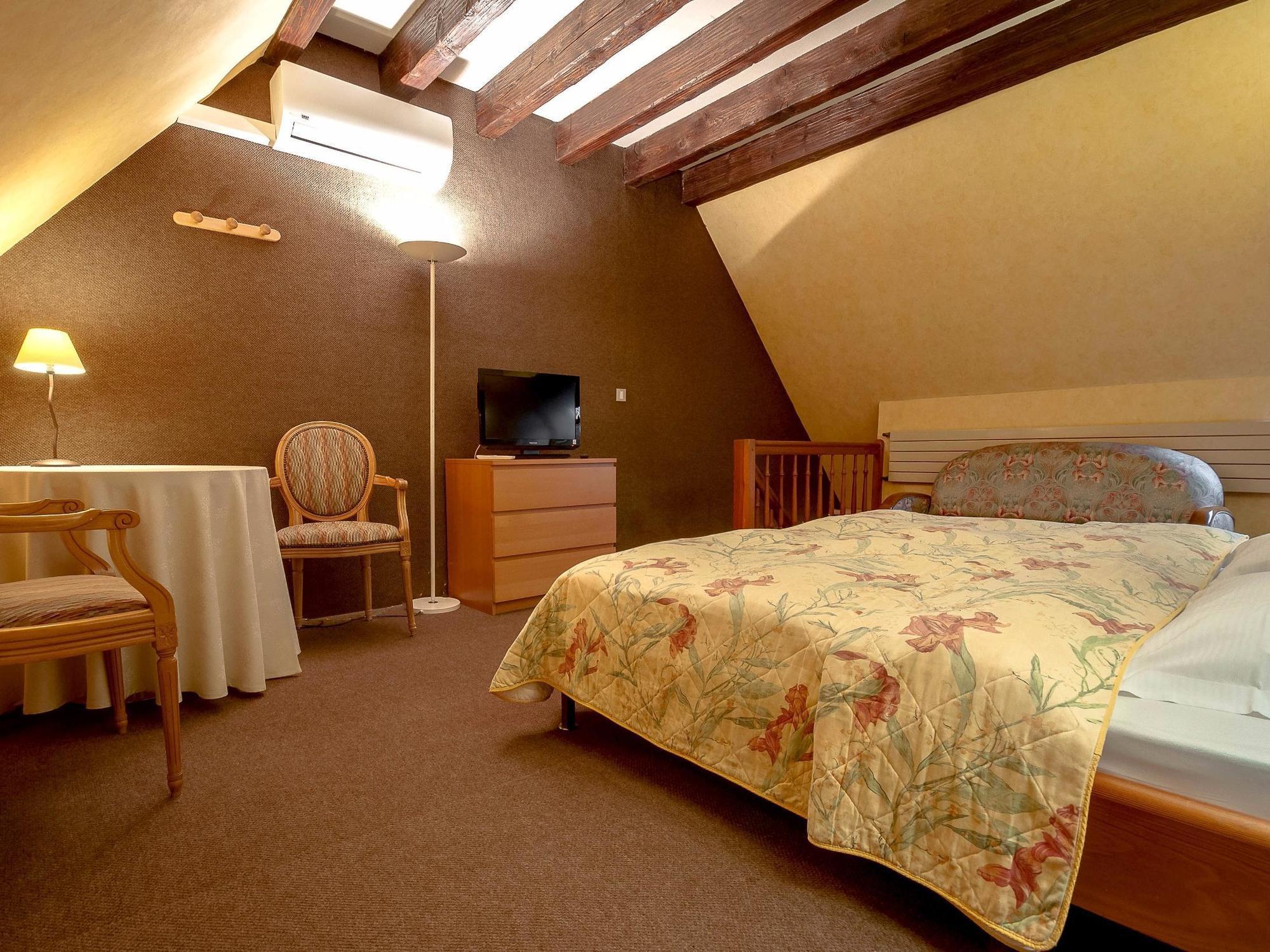 ホテル Domaine Le Moulin オットロット エクステリア 写真