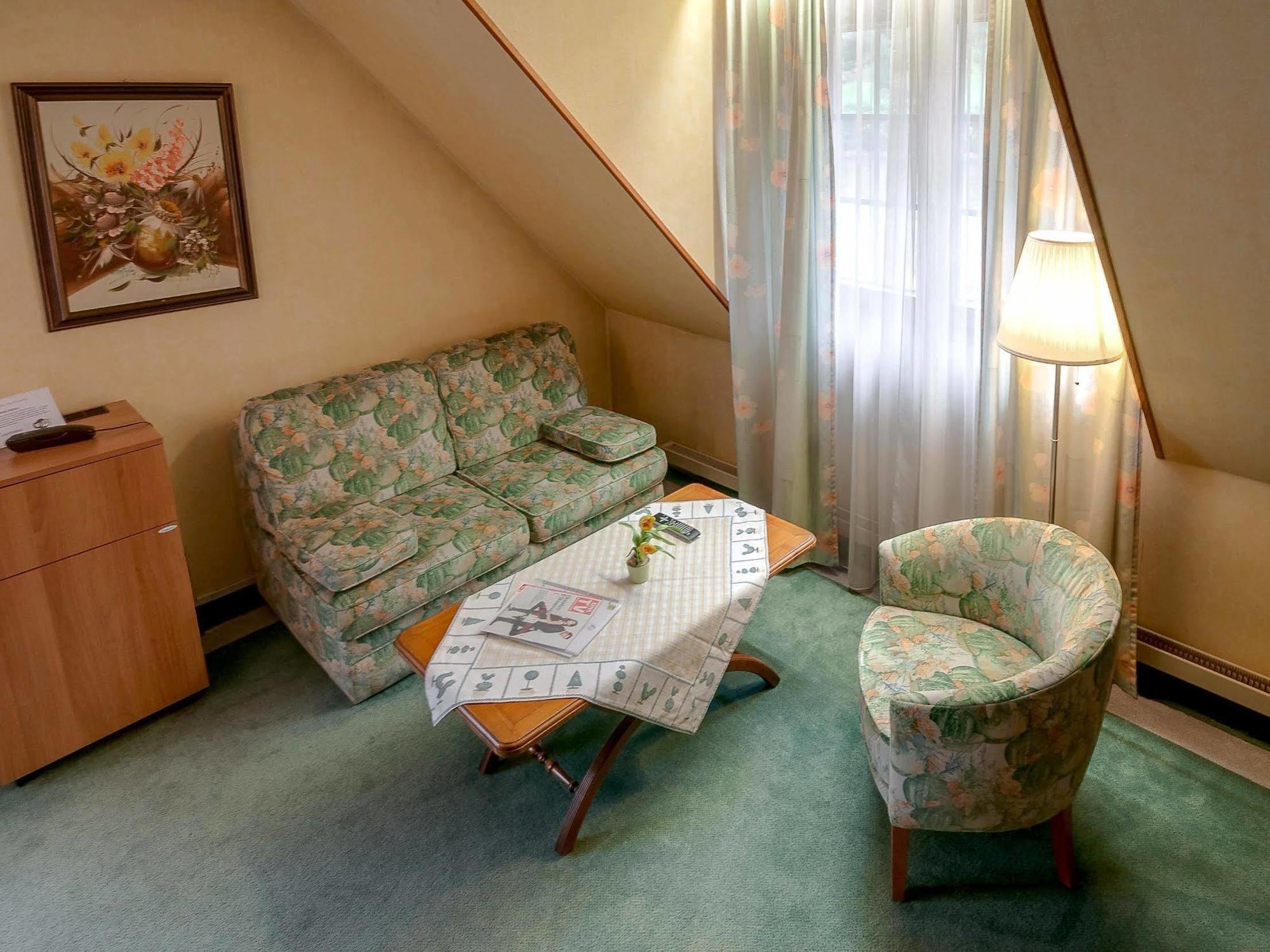 ホテル Domaine Le Moulin オットロット エクステリア 写真